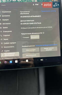 Седан Tesla Model 3 2021 в 