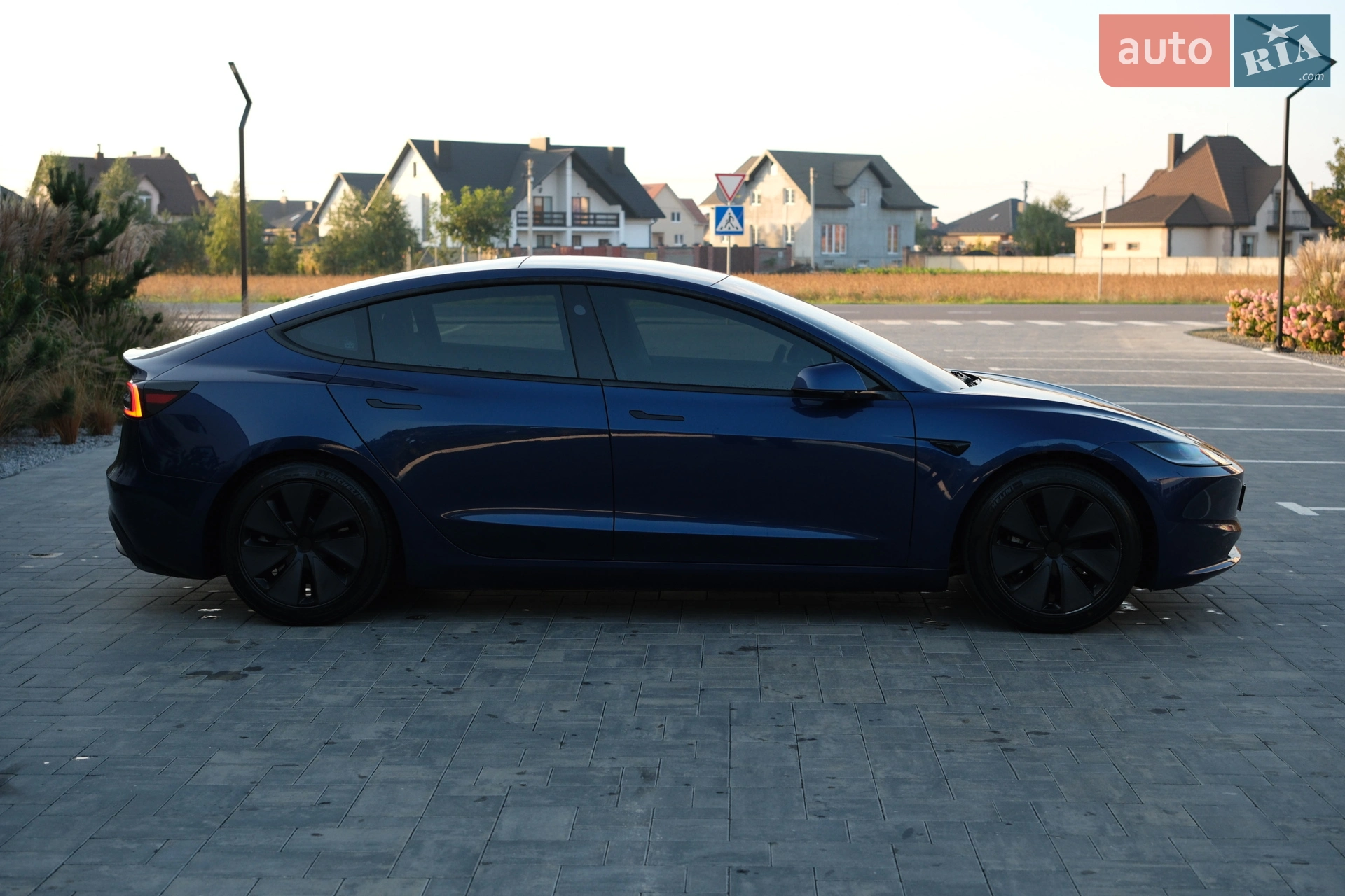 2024 Tesla Model 3 - мініатюра 4