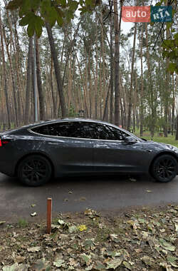 Седан Tesla Model 3 2018 в 