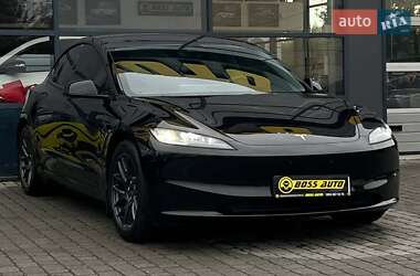 Седан Tesla Model 3 2024 в Ивано-Франковске