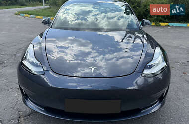 Седан Tesla Model 3 2019 в 