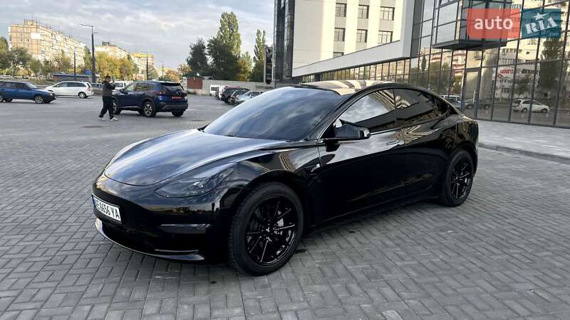 Седан Tesla Model 3 2019 в Дніпрі