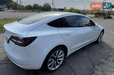 Седан Tesla Model 3 2018 в 