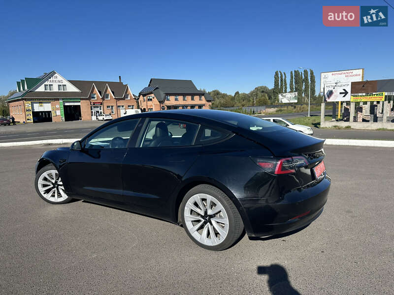 Седан Tesla Model 3 2022 в Луцьку
