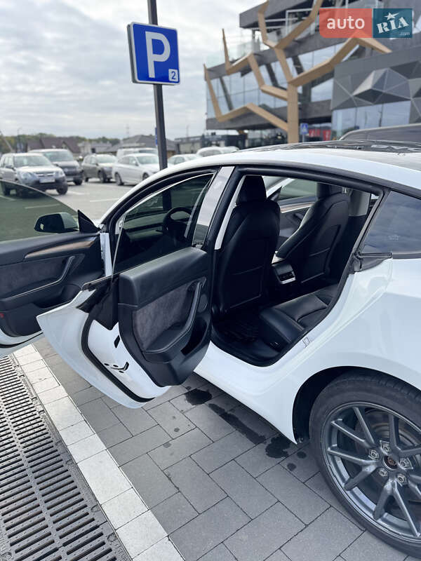 Седан Tesla Model 3 2021 в Луцьку фото 7 Седан Tesla Model 3 2021 в Луцьку