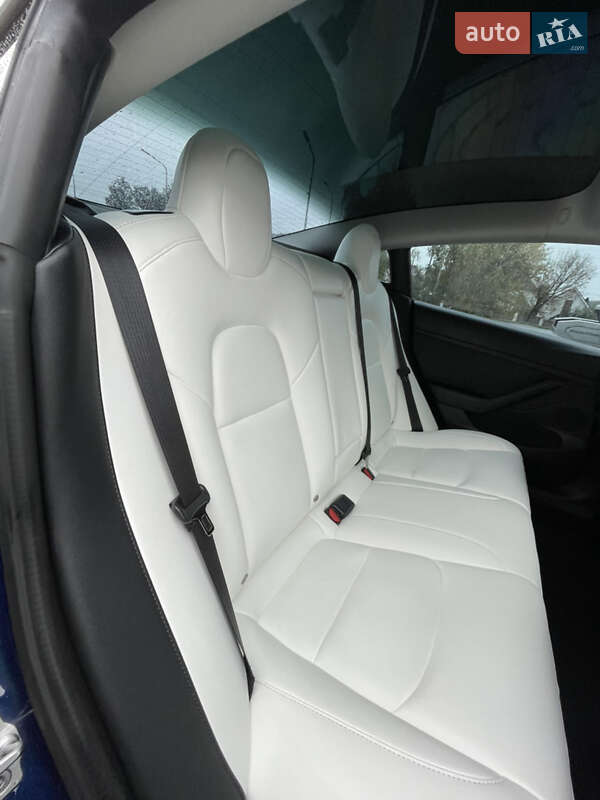 Седан Tesla Model 3 2022 в Софиевской Борщаговке