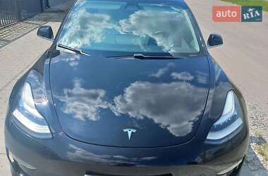 Седан Tesla Model 3 2019 в  фото 10 Седан Tesla Model 3 2019 в