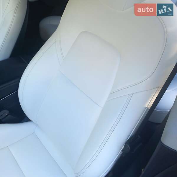 Седан Tesla Model 3 2019 в Кам'янці-Бузькій фото 16 Седан Tesla Model 3 2019 в Кам'янці-Бузькій