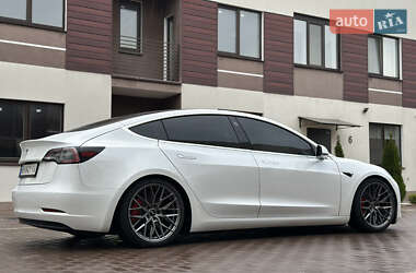 Седан Tesla Model 3 2019 в 