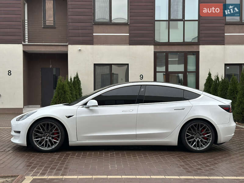 Седан Tesla Model 3 2019 в Одесі