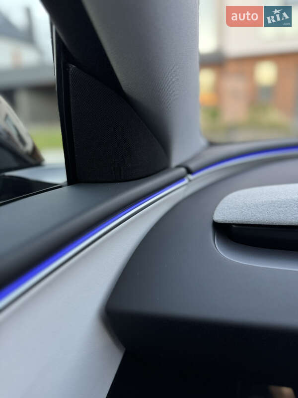 Седан Tesla Model 3 2024 в Львові