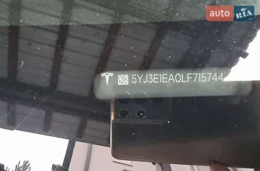 Седан Tesla Model 3 2020 в 
