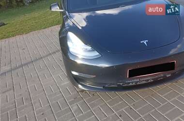 Седан Tesla Model 3 2019 в 