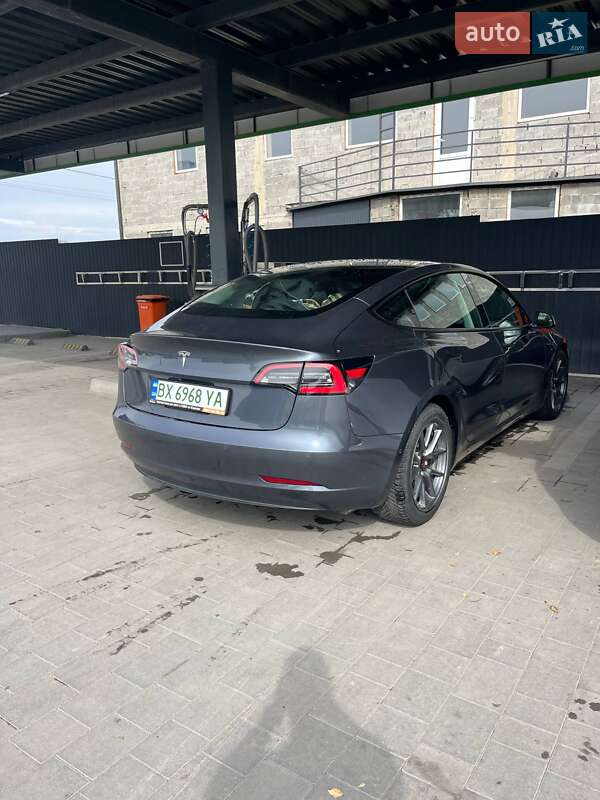 Седан Tesla Model 3 2021 в Хмельницькому