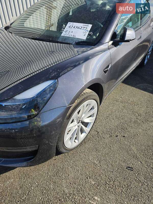 Седан Tesla Model 3 2023 в Одессе