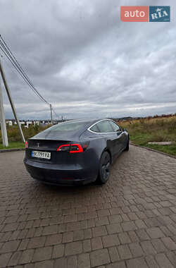 Седан Tesla Model 3 2020 в 