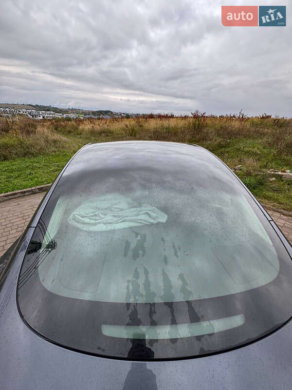 Седан Tesla Model 3 2020 в Рівному