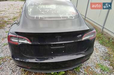 Седан Tesla Model 3 2018 в 
