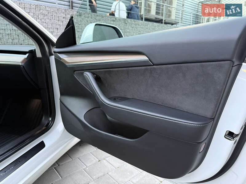 Седан Tesla Model 3 2021 в Луцьку фото 18 Седан Tesla Model 3 2021 в Луцьку