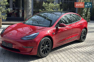 Седан Tesla Model 3 2022 в Хмельнике