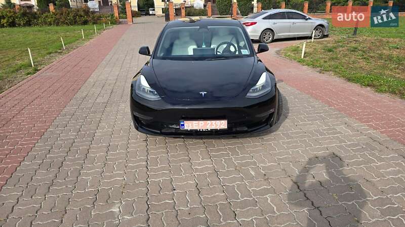 Седан Tesla Model 3 2022 в Обухове