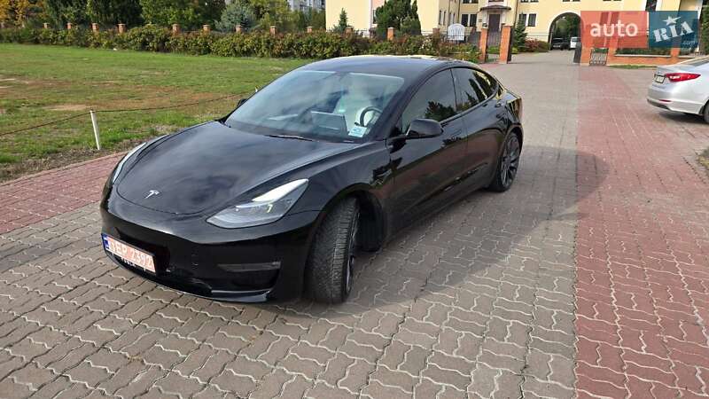Седан Tesla Model 3 2022 в Обухове