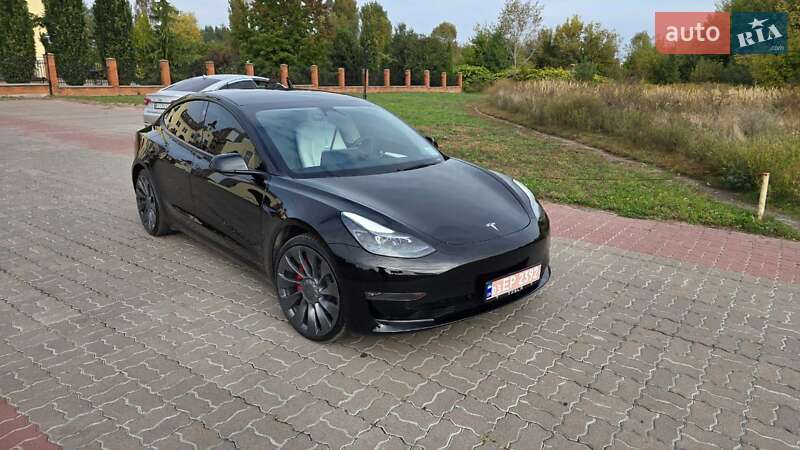 Седан Tesla Model 3 2022 в Обухове