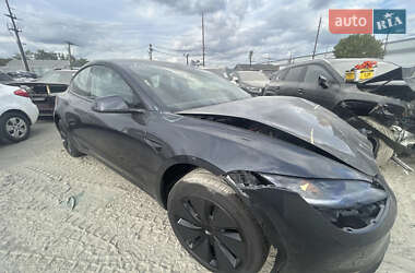 Седан Tesla Model 3 2025 в Львове