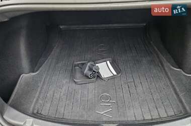 Седан Tesla Model 3 2020 в 