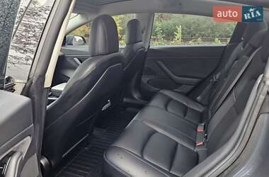 Седан Tesla Model 3 2020 в 