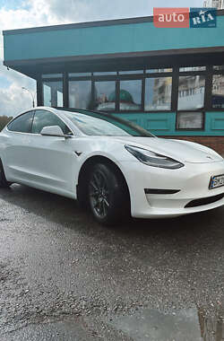Седан Tesla Model 3 2019 в Сумах