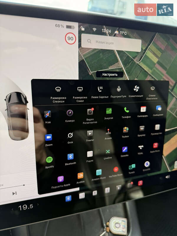 Седан Tesla Model 3 2022 в Виннице