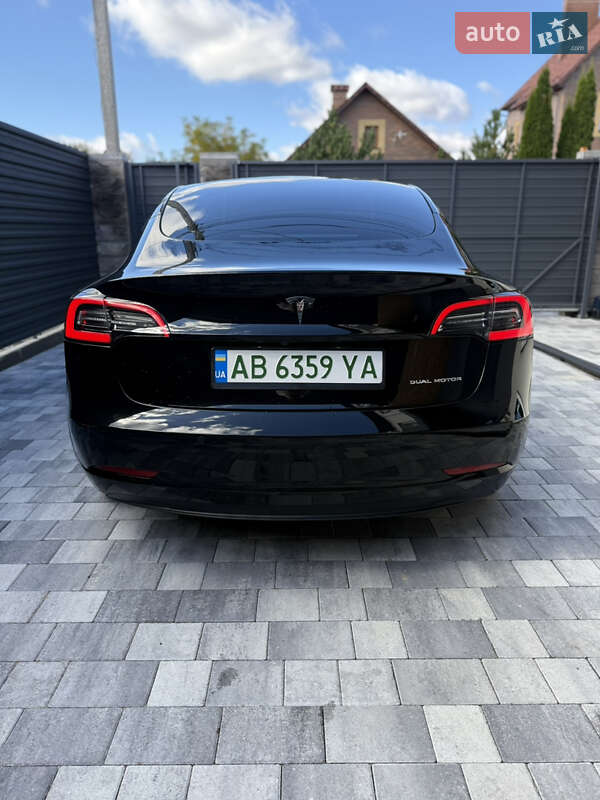 Седан Tesla Model 3 2022 в Вінниці