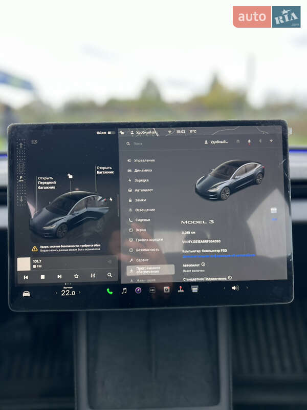 Седан Tesla Model 3 2024 в Львові