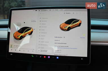 Седан Tesla Model 3 2023 в Днепре