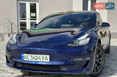 Седан Tesla Model 3 2018 в Тернополе
