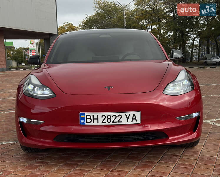 Седан Tesla Model 3 2022 в Одессе