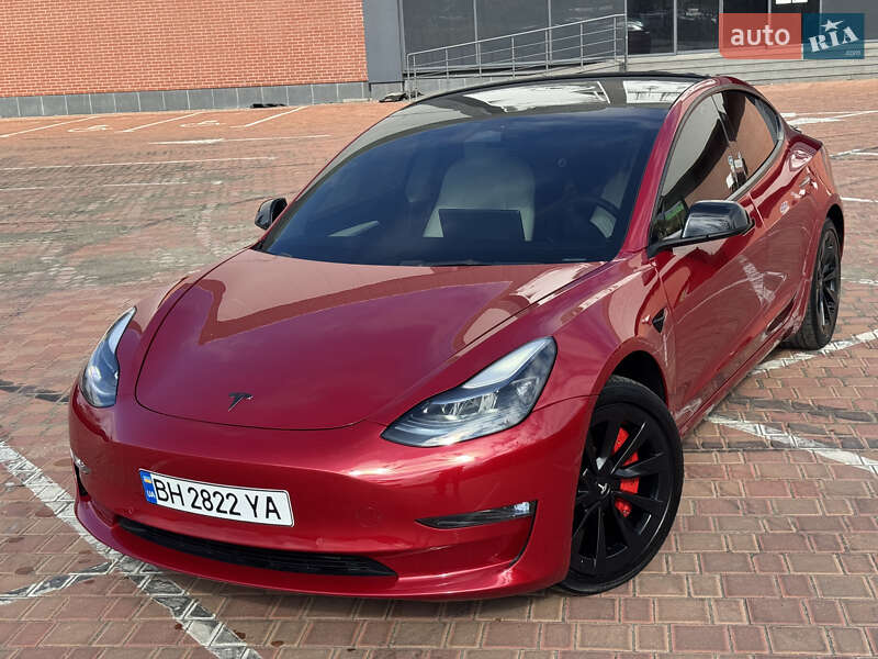 Седан Tesla Model 3 2022 в Одессе