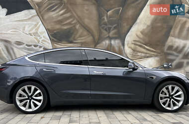 Седан Tesla Model 3 2018 в Ахтырке