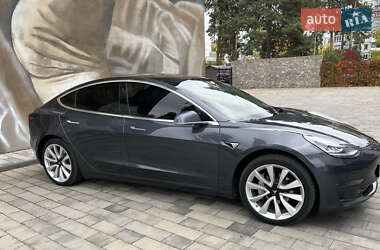 Седан Tesla Model 3 2018 в 