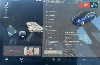 Седан Tesla Model 3 2019 в 
