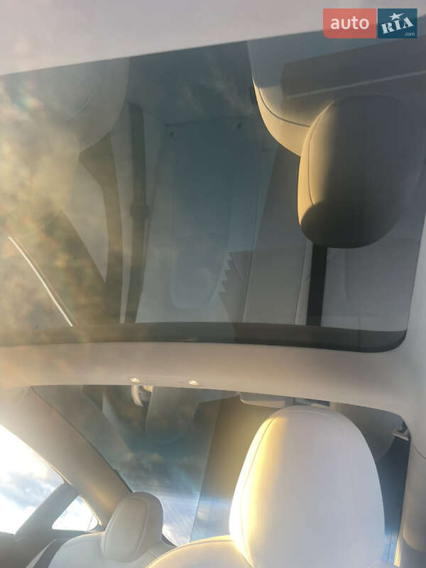 Седан Tesla Model 3 2019 в Тернополе