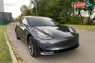 Седан Tesla Model 3 2018 в 