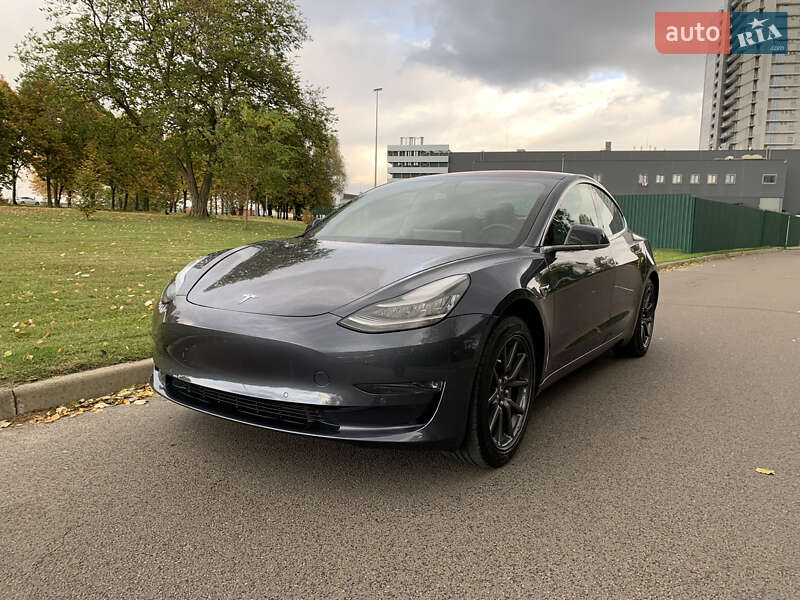 Седан Tesla Model 3 2018 в Киеве фото 9 Седан Tesla Model 3 2018 в Киеве