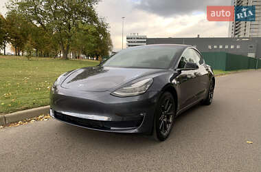 Седан Tesla Model 3 2018 в 