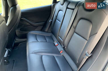 Седан Tesla Model 3 2018 в 