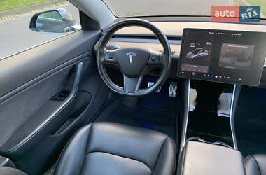 Седан Tesla Model 3 2018 в 