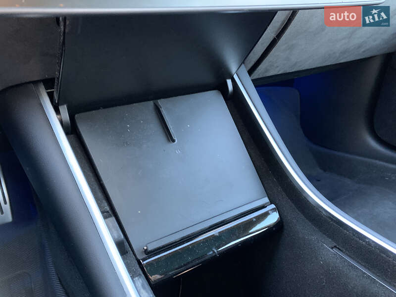 Седан Tesla Model 3 2018 в Киеве фото 28 Седан Tesla Model 3 2018 в Киеве