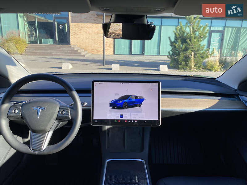 Седан Tesla Model 3 2023 в Хмельницком