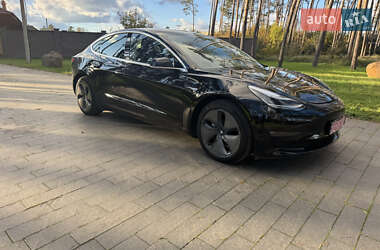 Седан Tesla Model 3 2019 в 